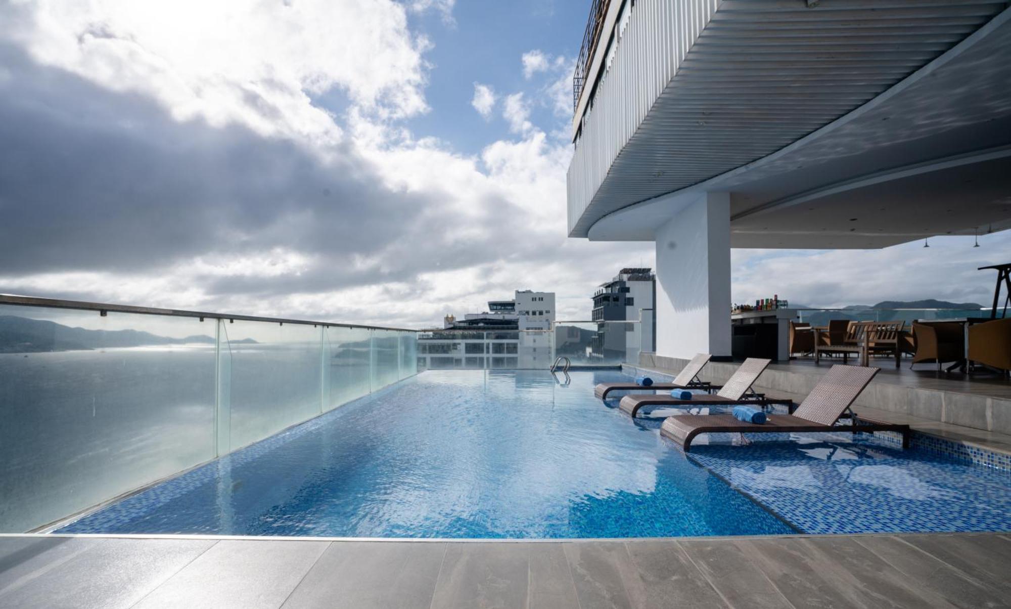Majestic Premium Hotel На Транг Екстериор снимка