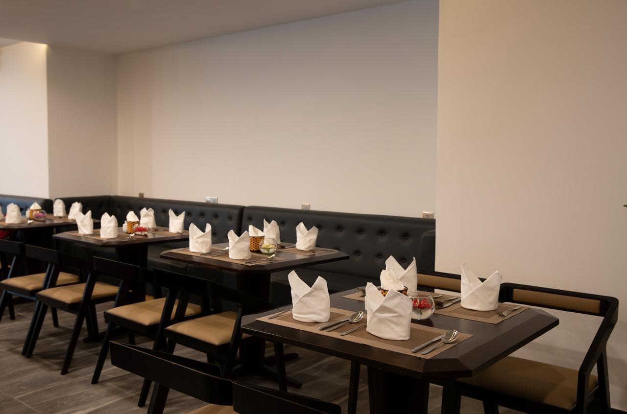 Majestic Premium Hotel На Транг Екстериор снимка
